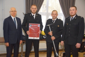 Uroczyste przekazanie sprzętu pożarniczego