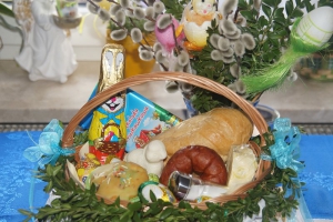Święcenie pokarm&oacute;w na st&oacute;ł wielkanocny