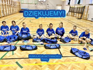 Uczniowie z Rokit wsparli dzieci chore na raka.